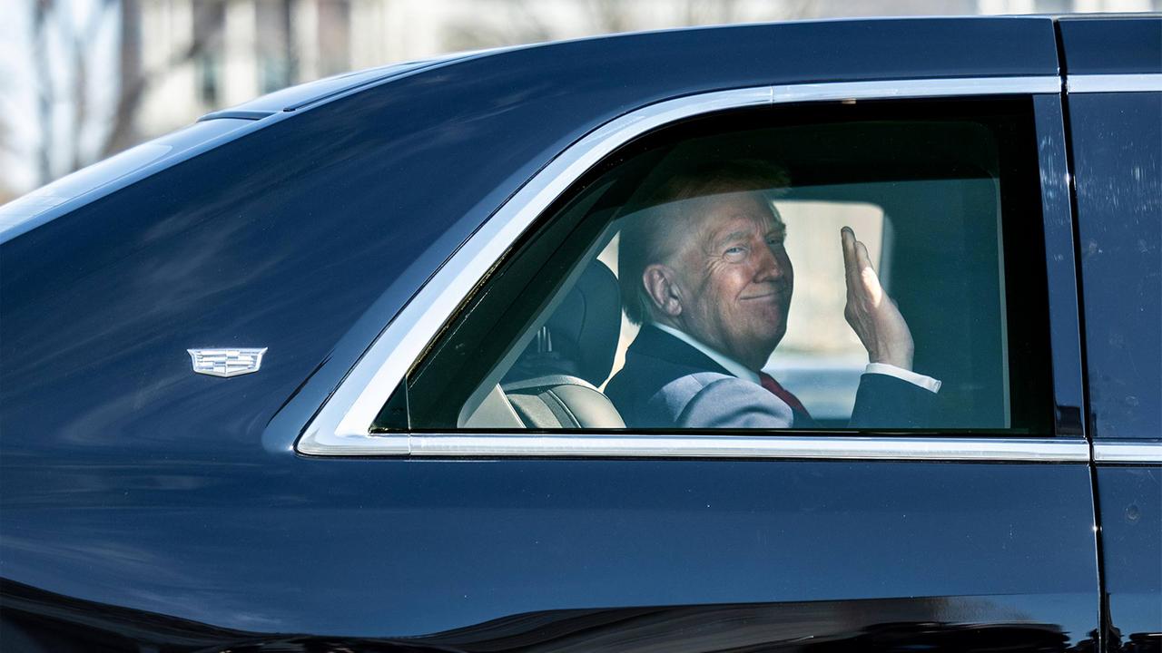 What goals Trump pursues with the auto tariffs?