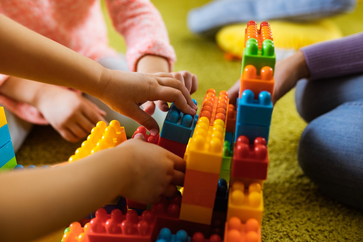 The first entry into society: the nursery school