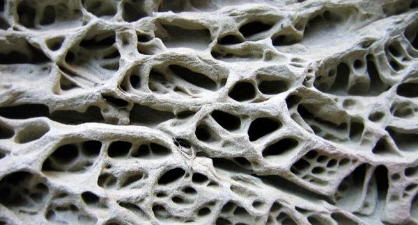9 Inventions to absorb air pollution - Air decontamination: bricks that capture CO2