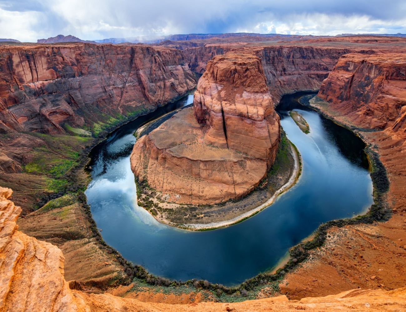 An ancient lake in the Grand Canyon could have been born from a meteorite