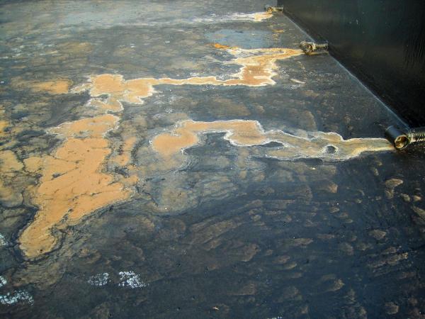 What are industrial discharges in the water and their treatment - what are industrial spills