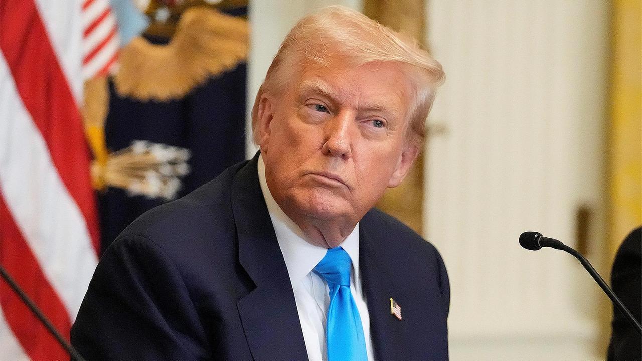 Which countries threaten which tariffs