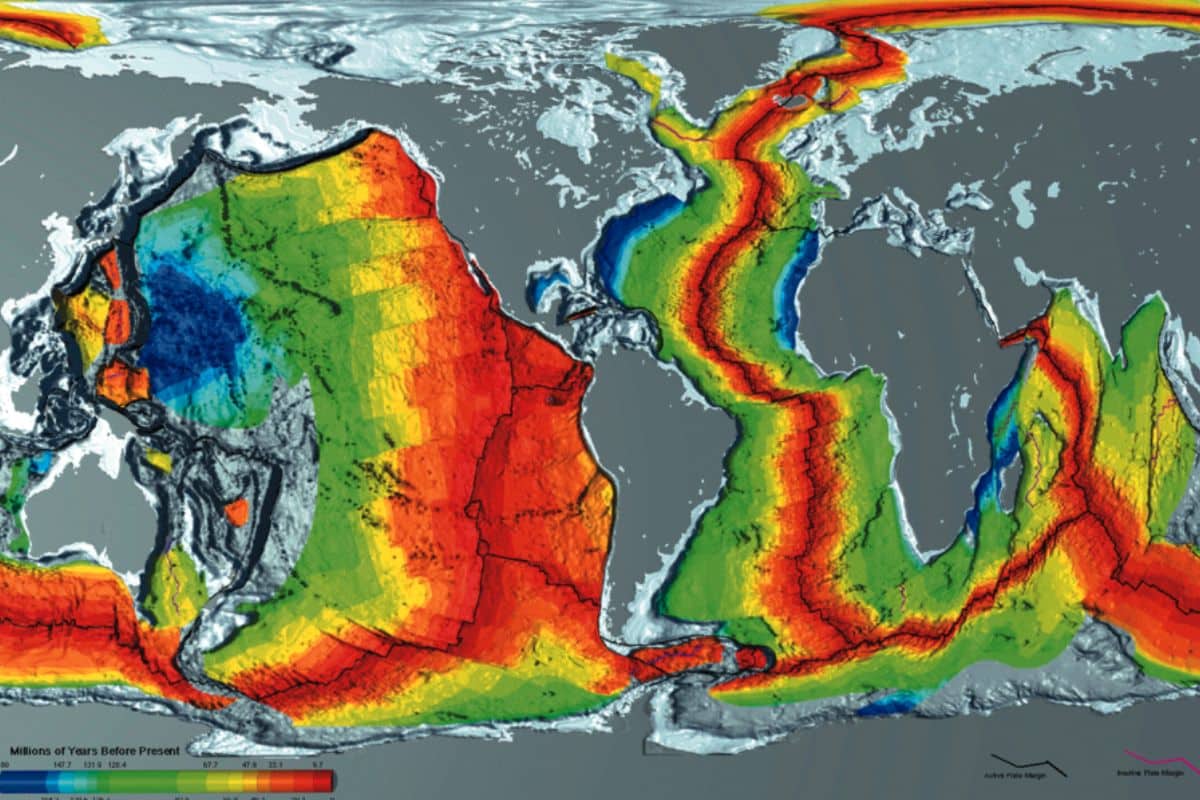 A sinking of the oceanic crust could have caused the sea level to drop by 30 meters.