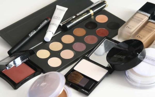 Petroleum products - Beauty products