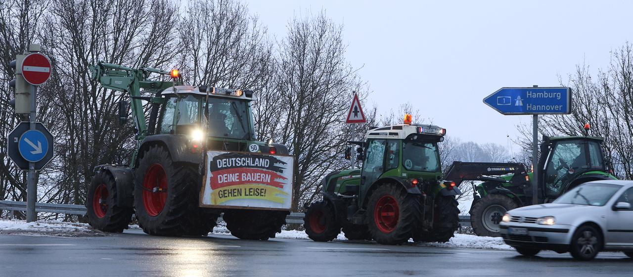 Farmers protest in Brinkum (Lower Saxony) against the planned Mercosur agreement. (Archive image: January 8, 2026)