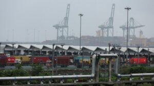 Analyse L'Inde, partenaire de l'Europe Un nouvel ordre commercial mondial est en train d'émerger L'UE et l'Inde s'accordent sur un accord commercial - et même les opposants au traité du Mercosur avec l'Amérique du Sud sont impressionnés. Qu'est-ce qui est différent cette fois-ci ? Et qui en profite le plus ? Par Jean Marie Magro. plus