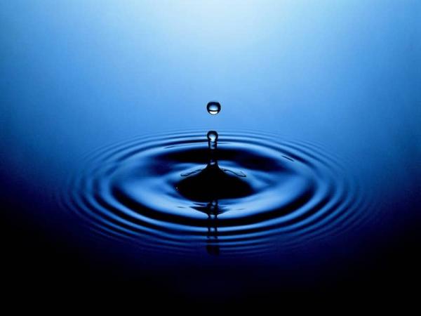 Eau, Caractéristiques et Propriétés - Propriétés chimiques de l'eau