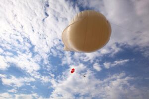 Ballon météo ou sonde : qu’est-ce que c’est, à quoi ça sert et comment ça marche