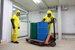 Déchets dangereux : classification, exemples et gestion
