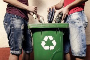 Déchets inorganiques : exemples pour les enfants