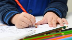Devoirs : faut-il aider les enfants ?
