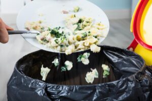 Gaspillage alimentaire : causes, conséquences et comment l’éviter