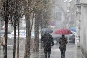 La neige fondue: qu’est-ce que c’est, comment elle se forme et en quoi elle diffère de la neige