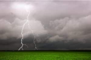 Tempêtes estivales : qu’est-ce qu’elles sont, pourquoi elles se produisent et combien de temps elles durent