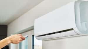 Energy engineers are clear: “Turning on the air conditioning while the washing machine is running can increase electricity consumption.”