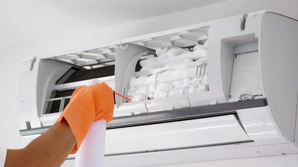 Daury Ramirez, air conditioning technician: “If you don't clean the filters, the air conditioning consumes more, the equipment lasts less and affects your health” - Why dirty filters can harm our health, consume more and reduce the useful life of the device