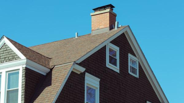 Neither air conditioning nor fans: the solar chimney that expels hot air without electricity and helps cool the house in summer - How far can a solar chimney cool and when is it really effective?
