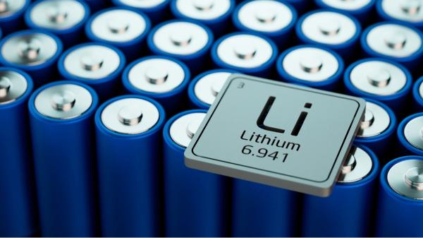 Sentenced to 18 months in prison for storing tons of lithium batteries in his house: the danger that this waste hid - This is how the Civil Guard discovered the 30 tons of batteries stored in the home