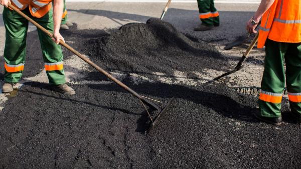 Barcelona will turn olive pits into roads: the new asphalt that promises to reduce CO₂ emissions by up to 76% - Why this asphalt can become a small CO₂ warehouse