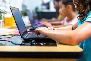 Google’s AI enters the classroom: what help can it give to students (without sending teachers into retirement)?