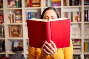 Reading for the fun of it “rewires” the brain and helps mental health (at any age)
