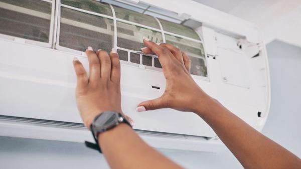 These are the most common problems in air conditioners and how to solve them so as not to spend more - If your air conditioner cools less and less, it could be losing refrigerant