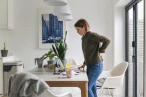 Physical pain in the world: do men or women suffer more?